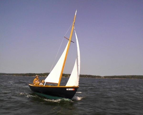 17' Herreshoff Buzzards Bay | WoodenBoat